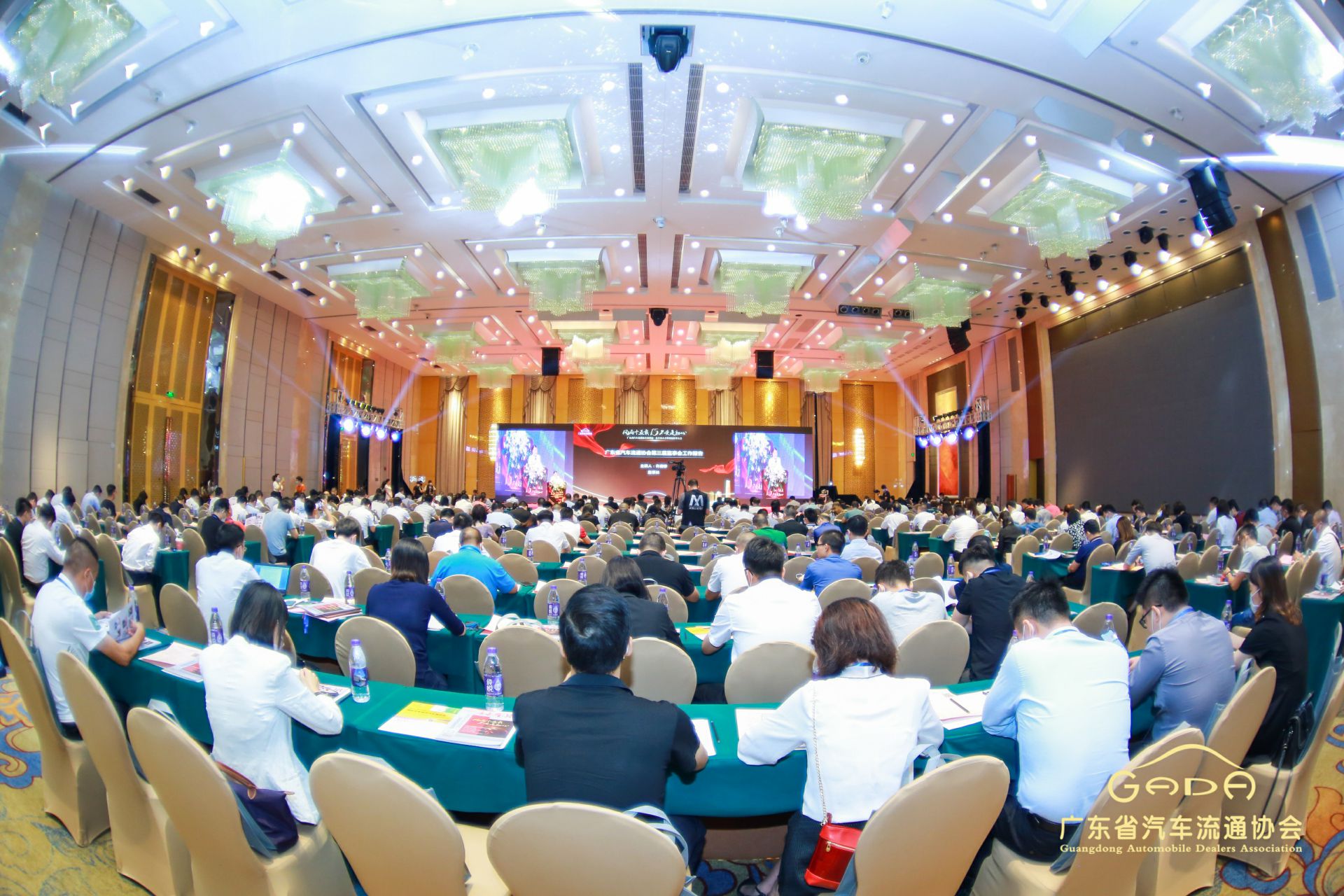 喜报丨江南网页版登录入口-江南(中国)“包揽”省汽车流通行业颁奖礼53项大奖(图1)